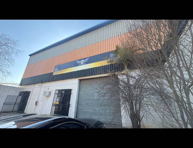800M² WAREHOUSE TO LET IN PRETORIA WEST